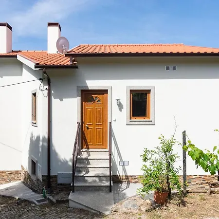 Casa Domingas Holiday home *